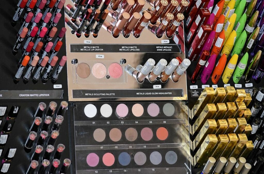 Kosmetik und Hautpflege in Online Apotheken